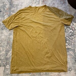 Lululemon Men's Yellow/Brown T-Shirt